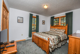 Black Bear Retreat House