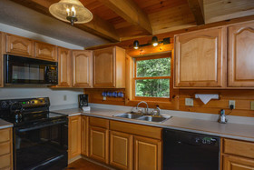 Lucky Bear Lodge House