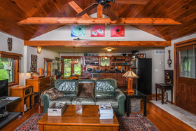 Possum Trot Lodge Holiday Home