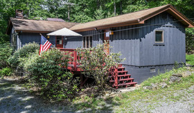 Possum Trot Lodge Holiday Home
