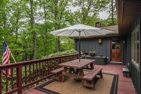 Possum Trot Lodge Holiday Home