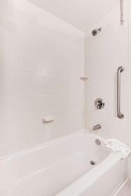 Hilton Garden Inn Waldorf