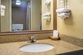Days Inn by Wyndham Westminster