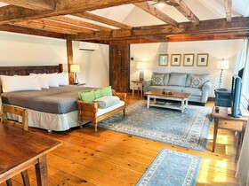 Black Walnut Inn