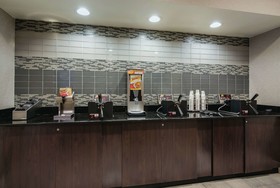 La Quinta Inn & Suites by Wyndham Boston-Andover