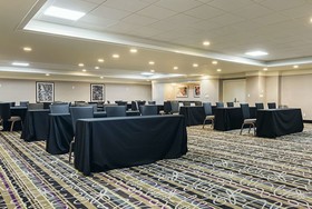 La Quinta Inn & Suites by Wyndham Boston-Andover