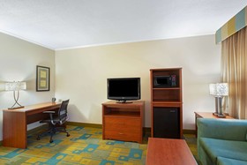 La Quinta Inn by Wyndham Auburn Worcester
