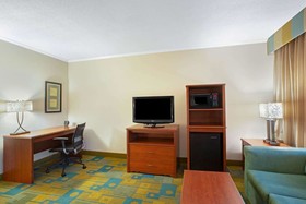 La Quinta Inn by Wyndham Auburn Worcester