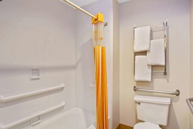 La Quinta Inn by Wyndham Auburn Worcester