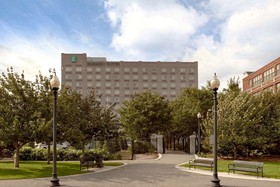 Embassy Suites by Hilton Boston at Logan Airport