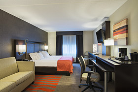 Holiday Inn Express & Suites Boston - Cambridge