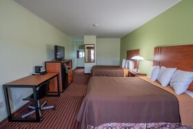 All Seasons Inn Bourne