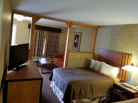All Seasons Inn Bourne