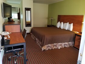 All Seasons Inn Bourne