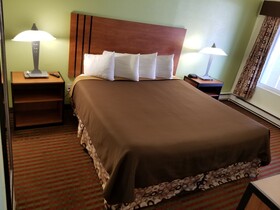 All Seasons Inn Bourne