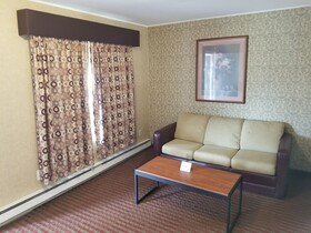 All Seasons Inn Bourne