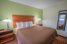 All Seasons Inn Bourne