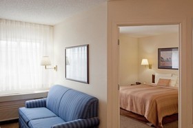 Sonesta Simply Suites Boston Braintree