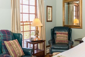 Captain Freeman Inn