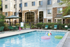 Staybridge Suites Burlington - Boston
