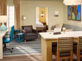 Staybridge Suites Burlington - Boston