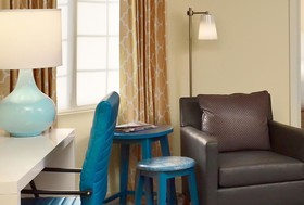 Staybridge Suites Burlington - Boston