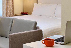 Sonesta ES Suites Burlington Boston