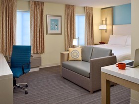 Staybridge Suites Burlington - Boston
