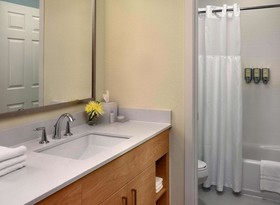 Staybridge Suites Burlington - Boston