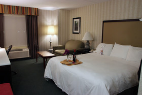 Radisson Hotel & Suites Chelmsford-Lowell