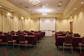 Radisson Hotel & Suites Chelmsford-Lowell