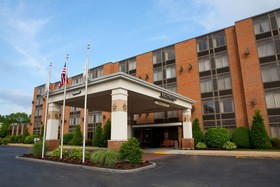 Radisson Hotel & Suites Chelmsford-Lowell