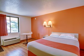 Motel 6 Springfield Chicopee