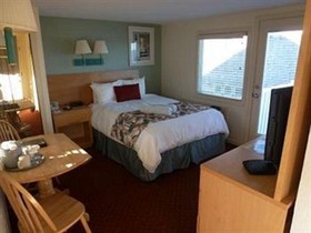 The Corsair and Cross Rip Oceanfront Resort