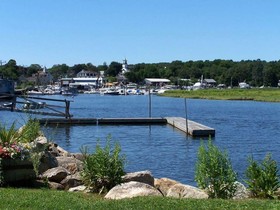 Shea's Riverside Inn & Motel