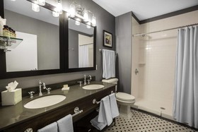 enVision Hotel Boston-Everett