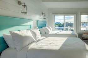 Falmouth Tides Motel