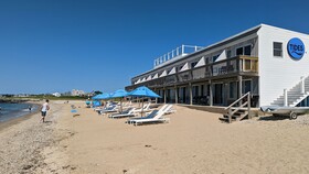 Falmouth Tides Motel