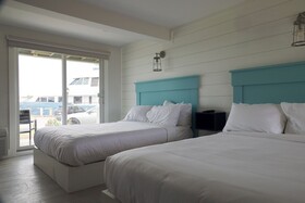 Falmouth Tides Motel