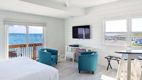 Falmouth Tides Motel