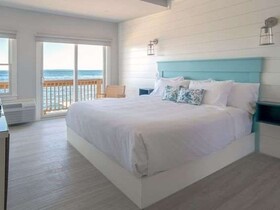 Falmouth Tides Motel