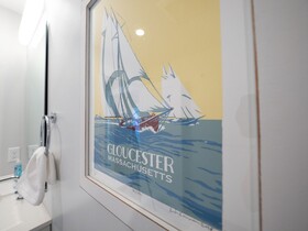 Long Beach Suites