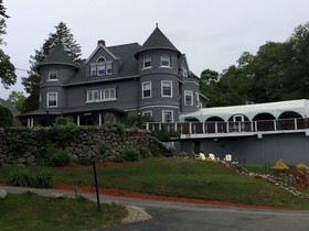 The Castle Manor Inn