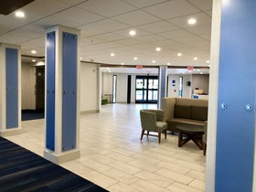 Holiday Inn Express & Suites Great Barrington - Lenox Area