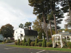 Lantern House Motel