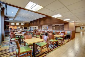 Fairfield Inn & Suites Springfield Holyoke