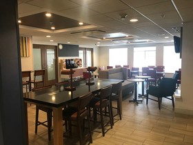 Holiday Inn Express Hotel & Suites Boston-Marlboro