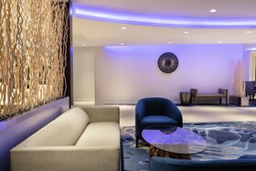 DoubleTree by Hilton Hotel Cape Cod - Hyannis