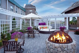 DoubleTree by Hilton Hotel Cape Cod - Hyannis