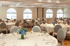 DoubleTree by Hilton Hotel Cape Cod - Hyannis